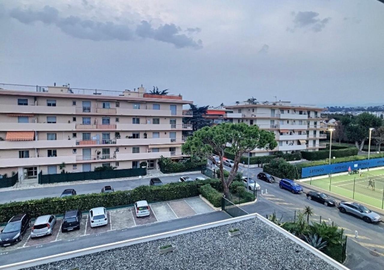 Superbe Studio Tout Equipe/Proche Mer Et Commodite Saint-Laurent-du-Var Exterior photo